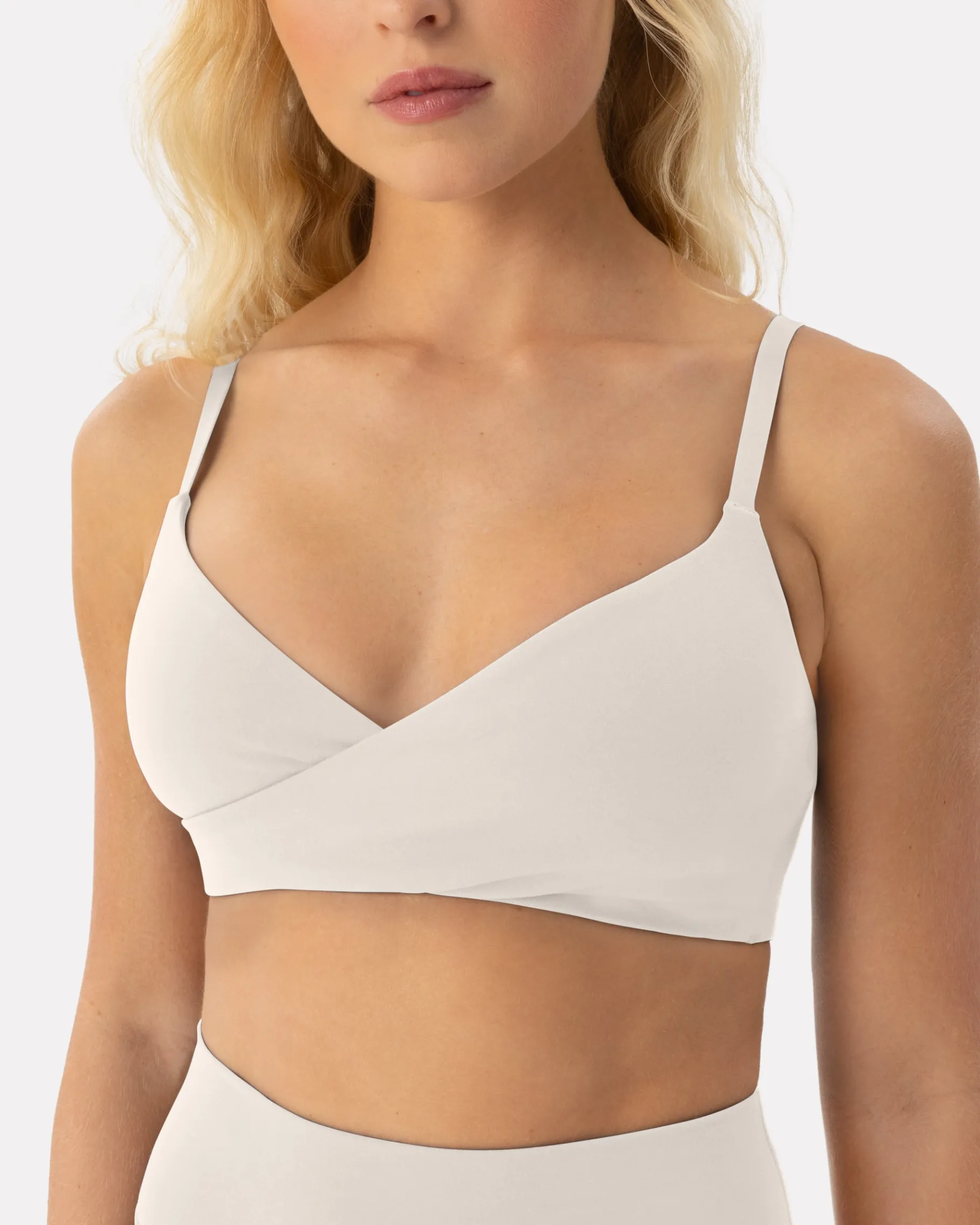 PAVOI Low Support Bras|Bras-Athleisure Crossover Low-Support Sports Bra