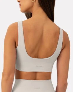 PAVOI Medium Support Bras|Bras-Athleisure Curved Hem Medium-Support Sports Bra
