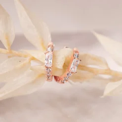 PAVOI Huggies-Baguette Huggie