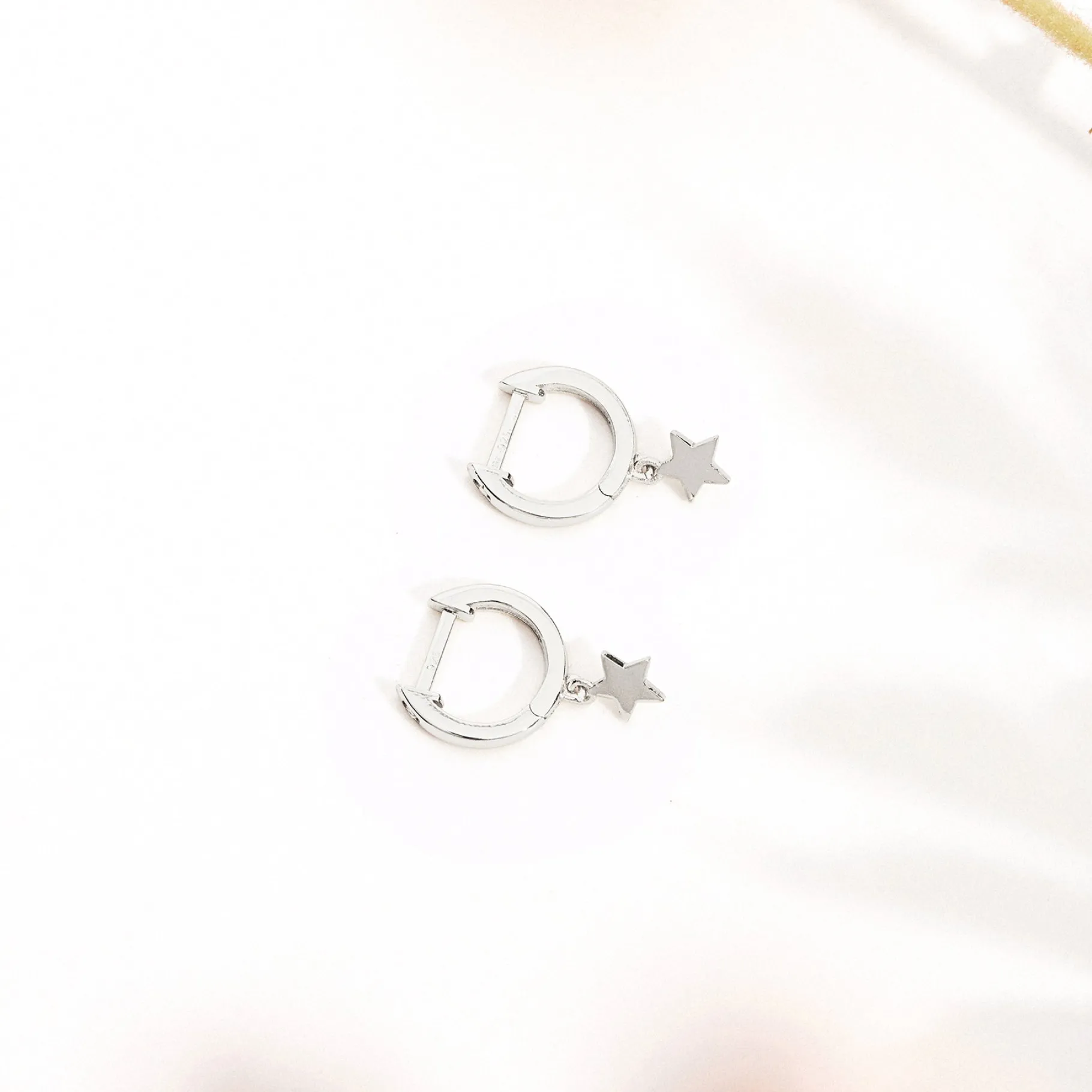 PAVOI Dangle & Threader|Huggies-Drop Star Huggies