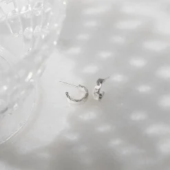 PAVOI Hoops-Hammered Thick Hoop