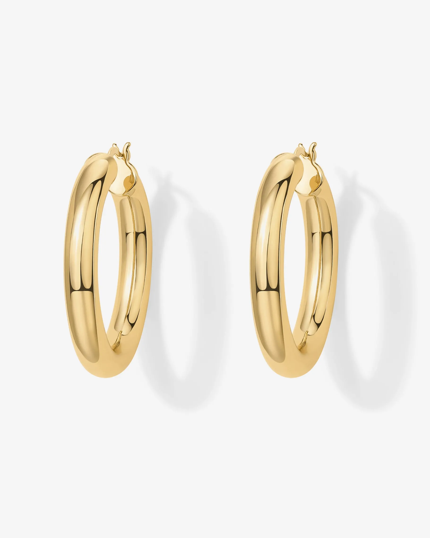 PAVOI Hoops-Oval Chunky Hoops