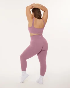 PAVOI Full Length-Seamless Ribbed Full-Length High-Waisted Leggings