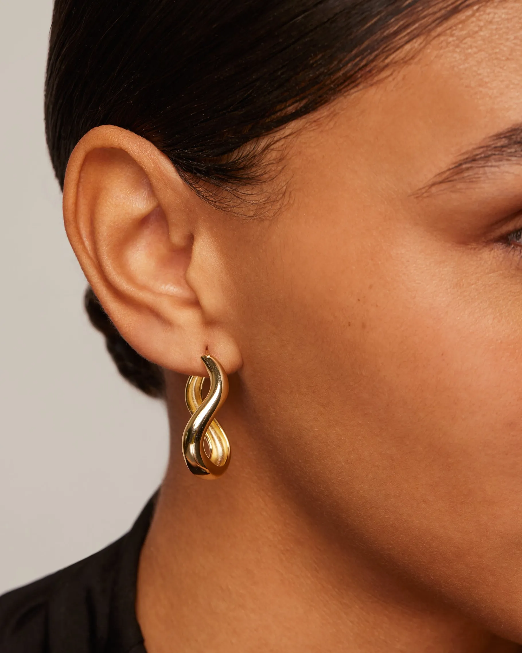PAVOI Hoops-Wavy Statement Hoops